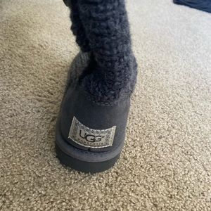 Women’s UGG boots almost knee high with buttons